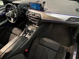 BMW 520 d xDrive Sedan M Sport Dvärm Drag Kamera GPS SoV