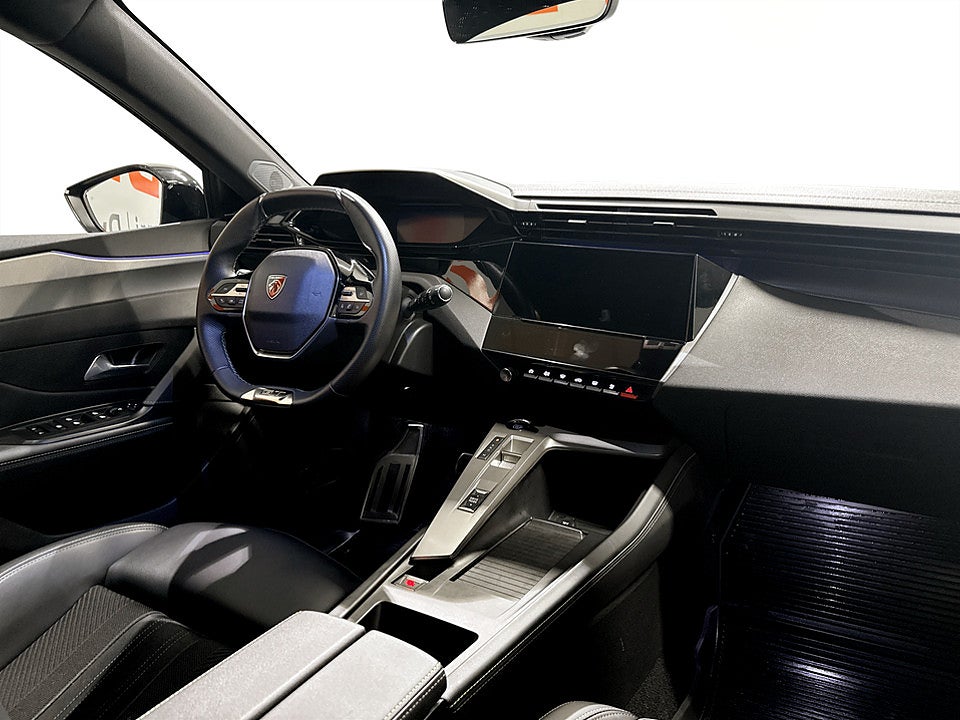 Bild på Peugeot 308 5D GT 1.2 PT 130hk Aut - 1 ÄGARE,B-KAMERA,NAV