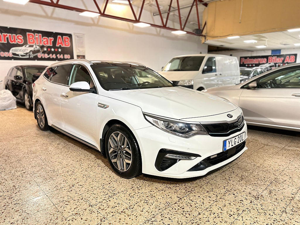 Kia Optima Sport Wagon Plug-in Hybrid Ny Servad & Ny Besiktigad 
