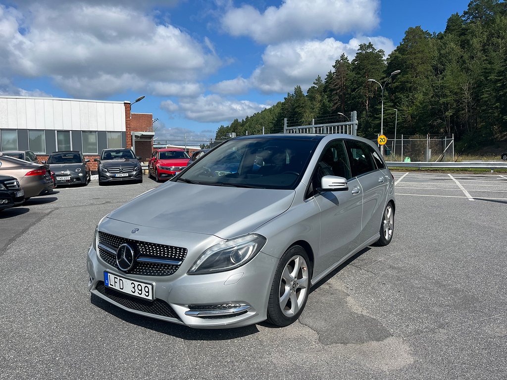 Mercedes-Benz B 180 CDI 109hk AUT Sport Panorama Nyservad