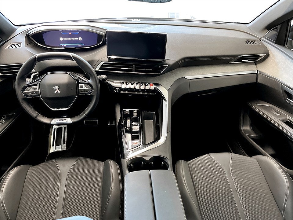 Bild på Peugeot 5008 GT 1.2 PT 130hk Aut - B-KAMERA, CARPLAY