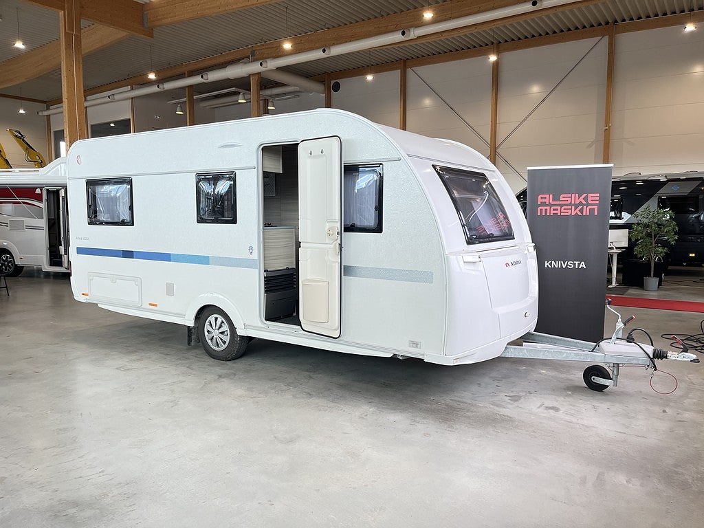Adria Altea 502 UL / Långbädd / EL-patron / Golvvärme / 1500kg