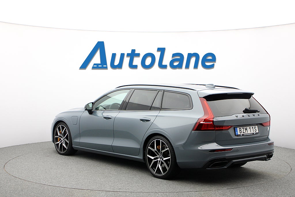 Volvo V60 Recharge T8 Polestar Engineered AWD B&W,Pano,Drag,HUD