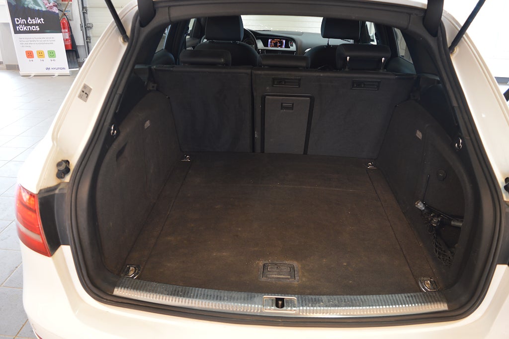 Audi A4 2011 - miniatyr 16
