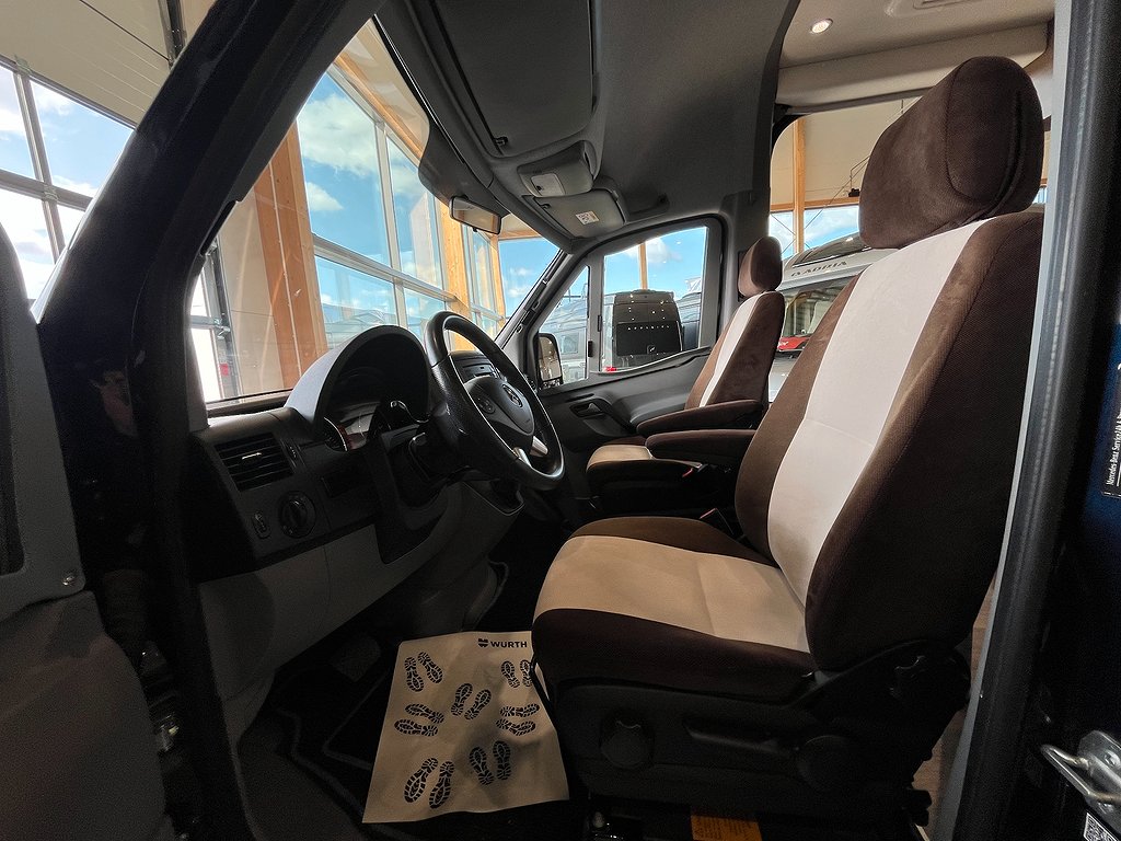 Bravia Swan 699 / Mercedes / Långbädd / Solcell / Drag /Auto - Bravia