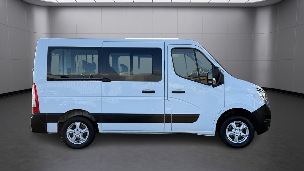 Nissan NV400 Minibuss 2.3 dCi 9 sitsig Endast 8600 Mil - miniatyr 5