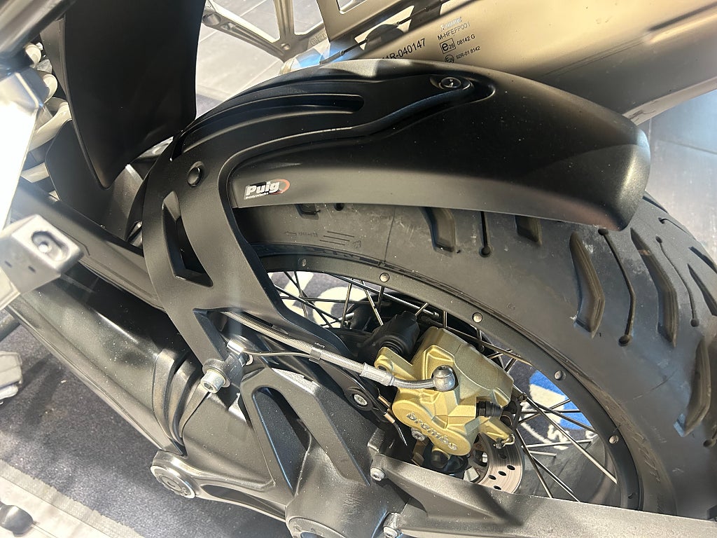 BMW R1250GS /3.45%/Trophy/Akrapovic/Väskor/Performance