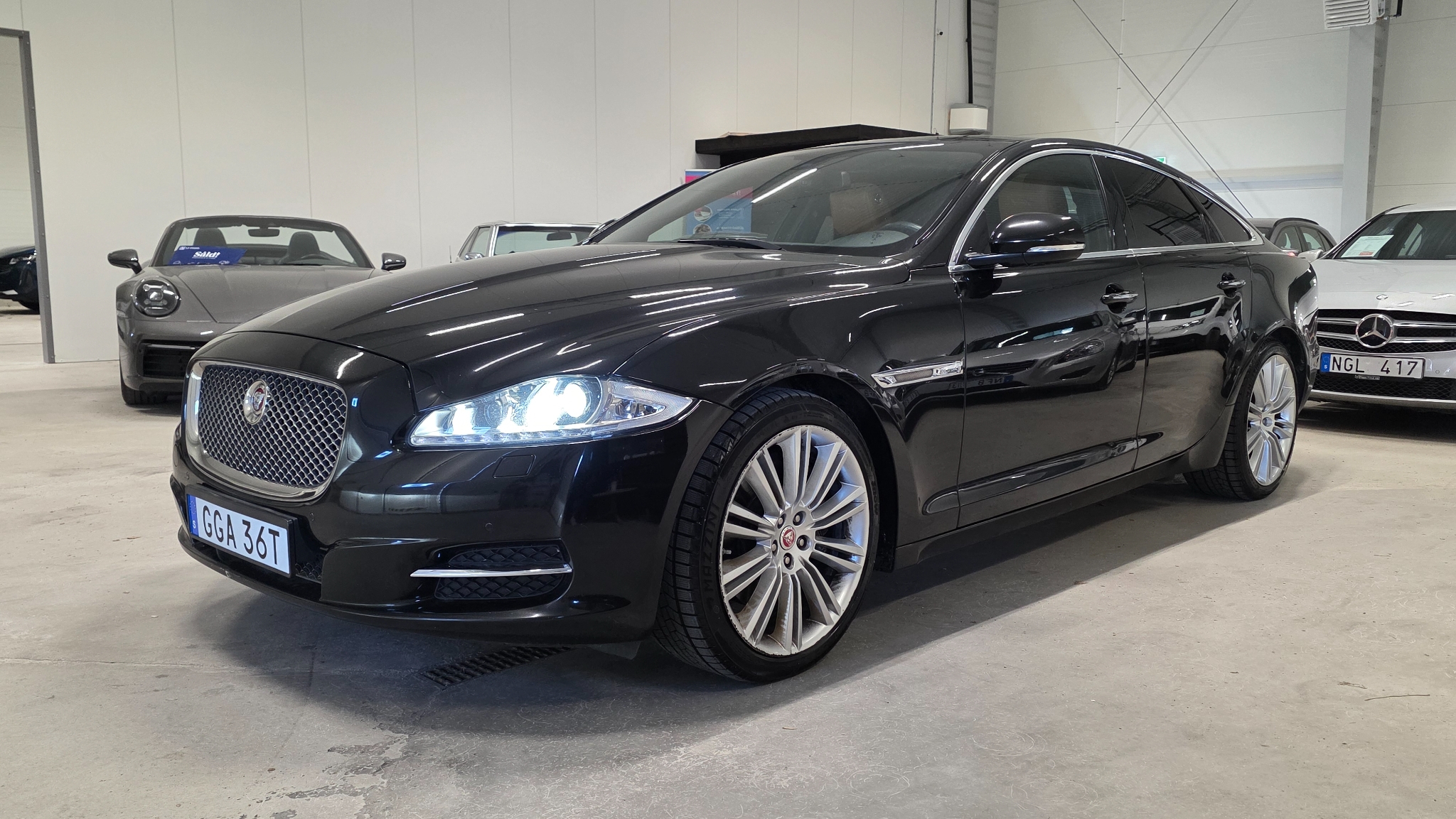 Jaguar XJ, bild 7/16