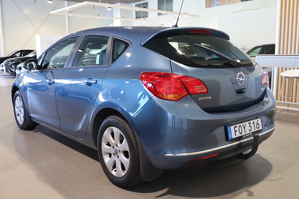 Opel Astra 1.4 Turbo ecoFLEX Enjoy Drag Blåtand Rattvärme 2015