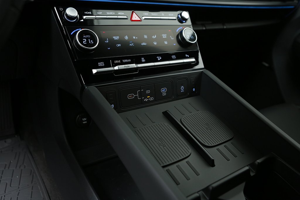 Hyundai Santa Fe 4WD Plug-in Calligraphy Line 2025