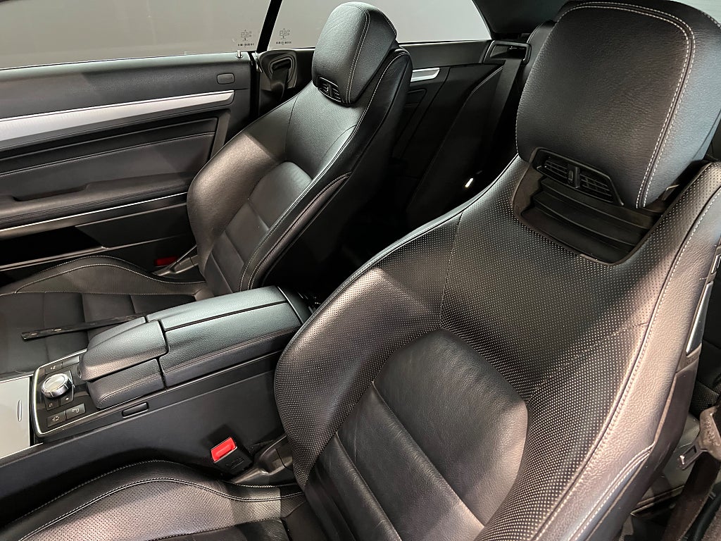 Mercedes-Benz E 220 d Cabriolet Avantgarde AMG fälgar Läder - bild 8