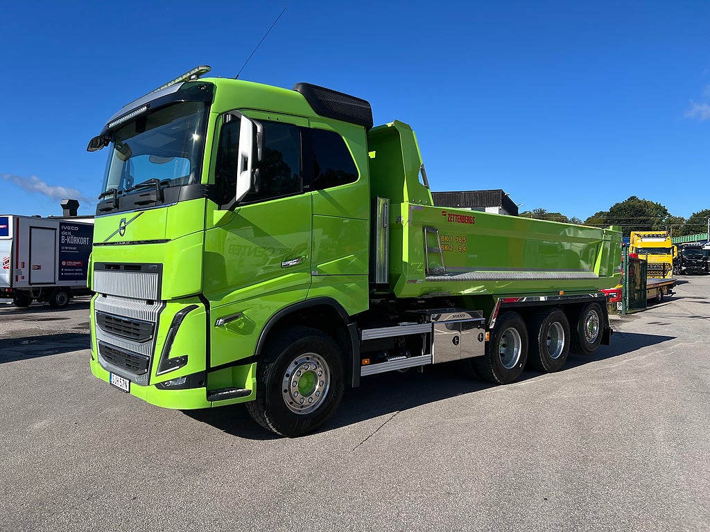 Volvo FH16 550 8x4*4 Tridem Tippbil I-See, Fullutrustad