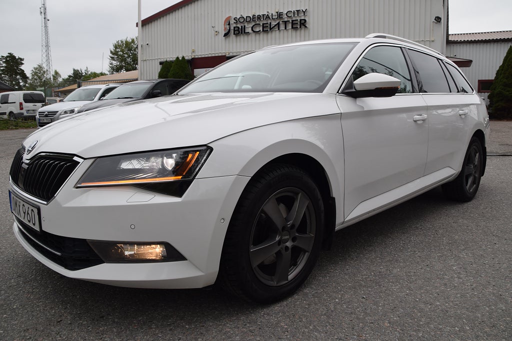 Skoda Superb Kombi 2.0 TDI 4x4 SCR Style Euro 6 D_Värmare 