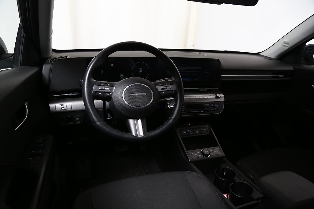 Hyundai Kona Electric Standard Range Essential 2024