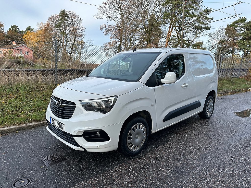 Opel Combo Cargo 1.5 EAT Euro 6 Kamrem bytt Nyservad