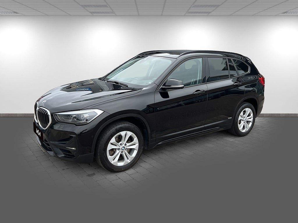 BMW X1 sDrive20i Steptronic Sport Line Euro6 Nav/Head Up/Vhjul