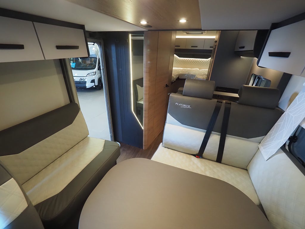 Knaus L!ve Wave 700 MEG Platinum Selection OMG Leverans I AUT I Solcel 2026