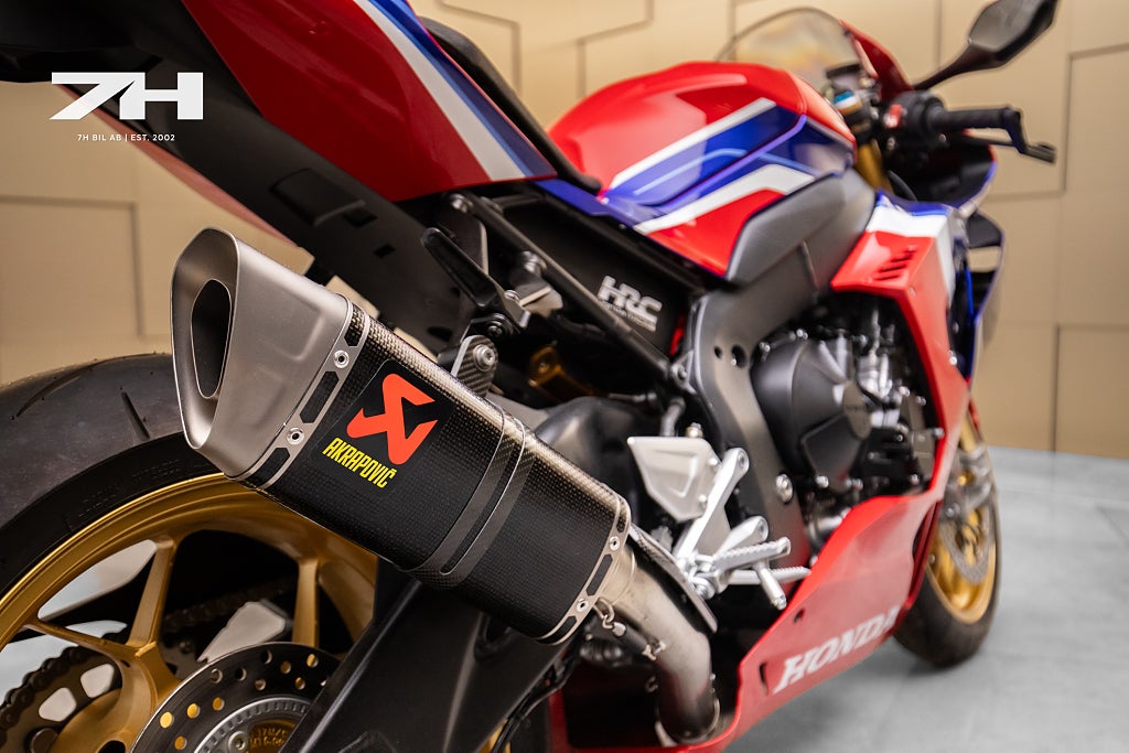 Honda CBR1000RR-R Fireblade SP 0 mil / Akrapovic / NRC Tail Tidy / Bre