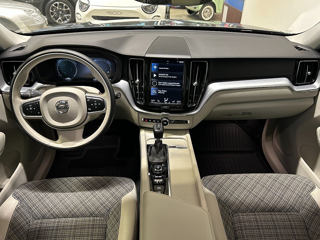 Volvo XC60 2018 - miniatyr 6