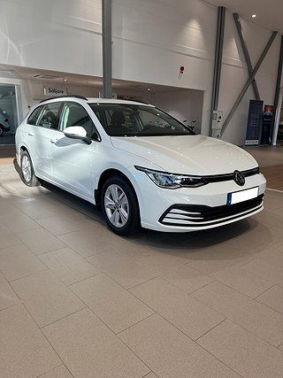 Volkswagen Golf SC eTSi 130Hk Lagerkampanj! Aut Drag Kamera