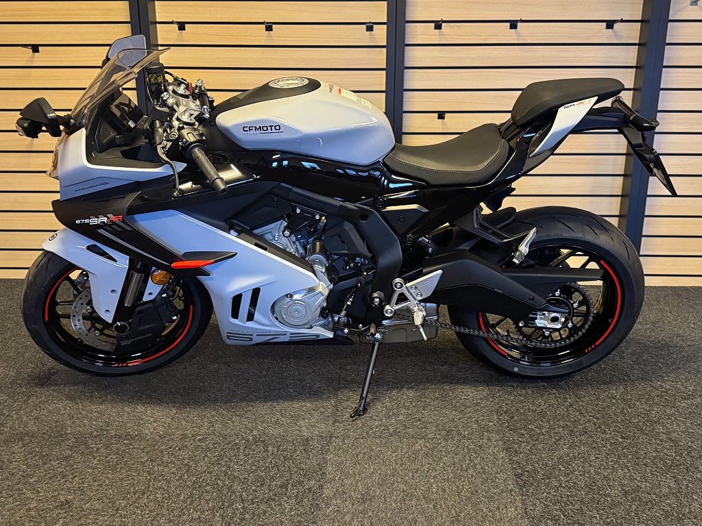 CFMOTO 675SR-R RACING 36-månader RÄNTEFRITT 