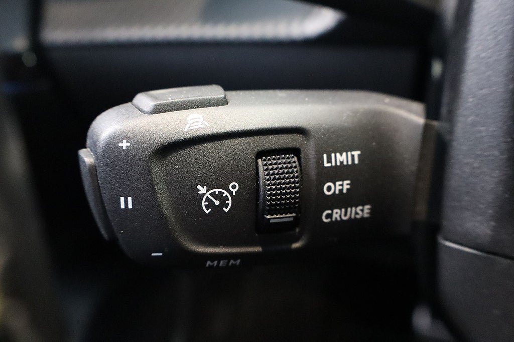 Bild på Peugeot E-2008 GT Pack 50kWh 136hk Aut - B-KAMERA, CARPLAY, NAV