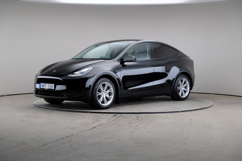 Tesla Model Y Standard Range RWD 299hk Läder Pano