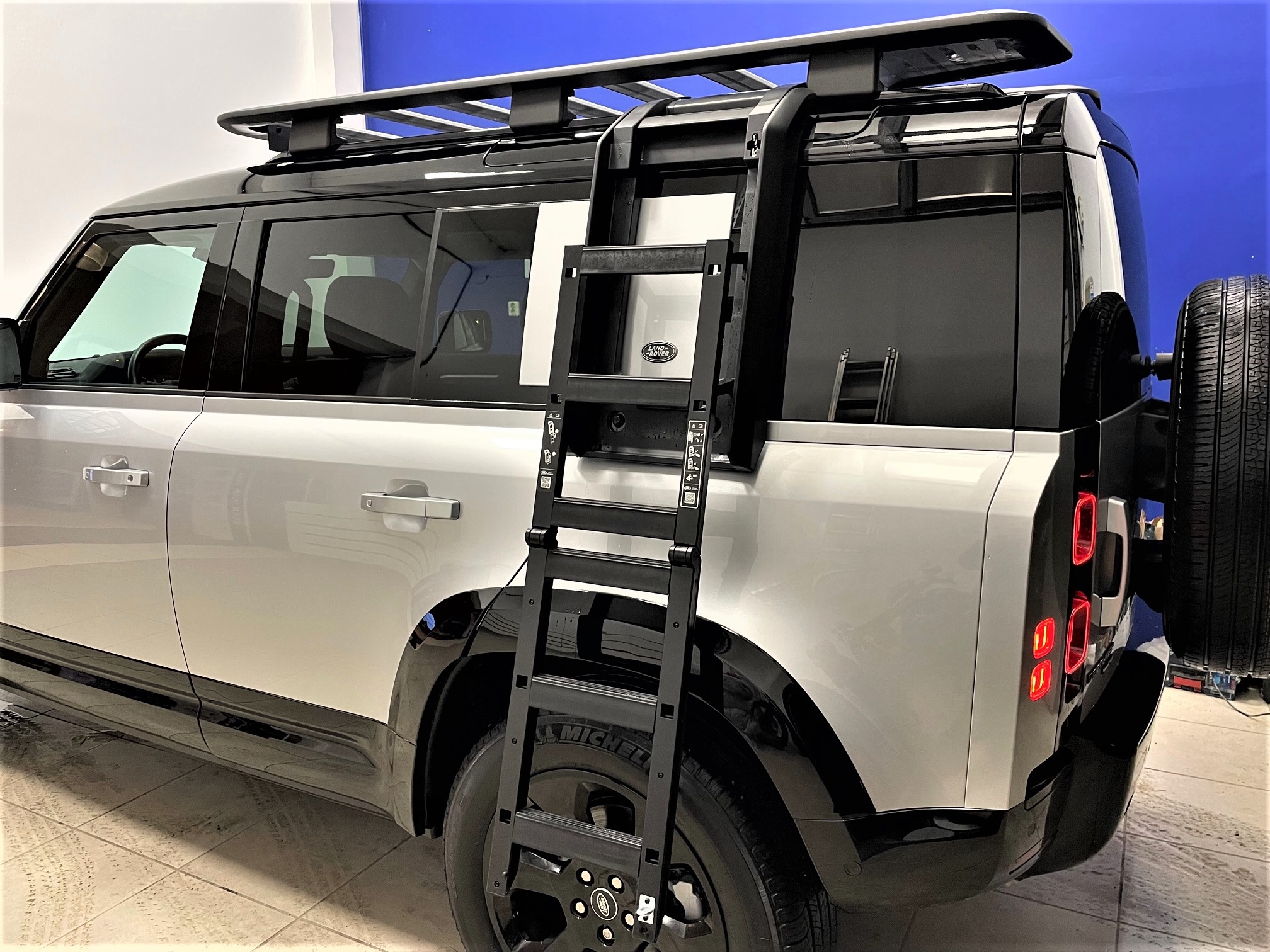 Land Rover Defender 2020, bild 6/48