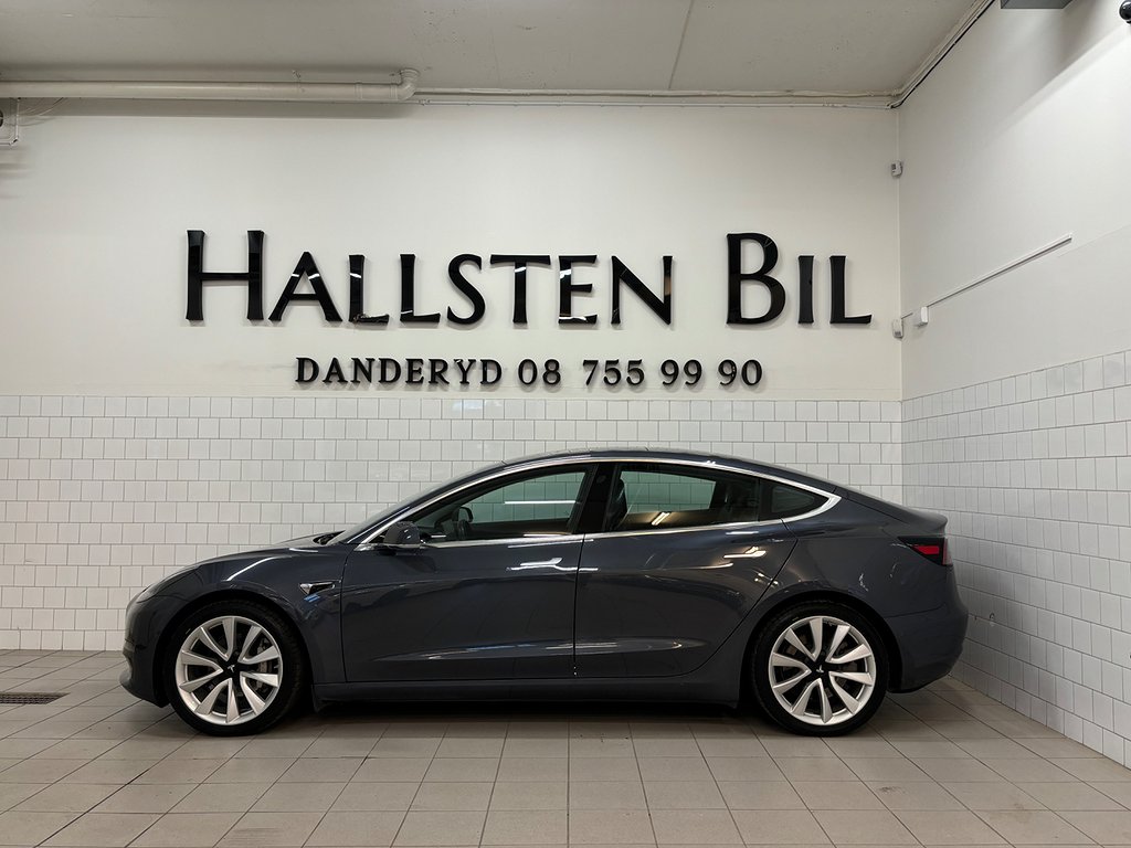 Tesla Model 3 Long Range AWD AP Skinn Drag 1Äg Pano Svensksåld