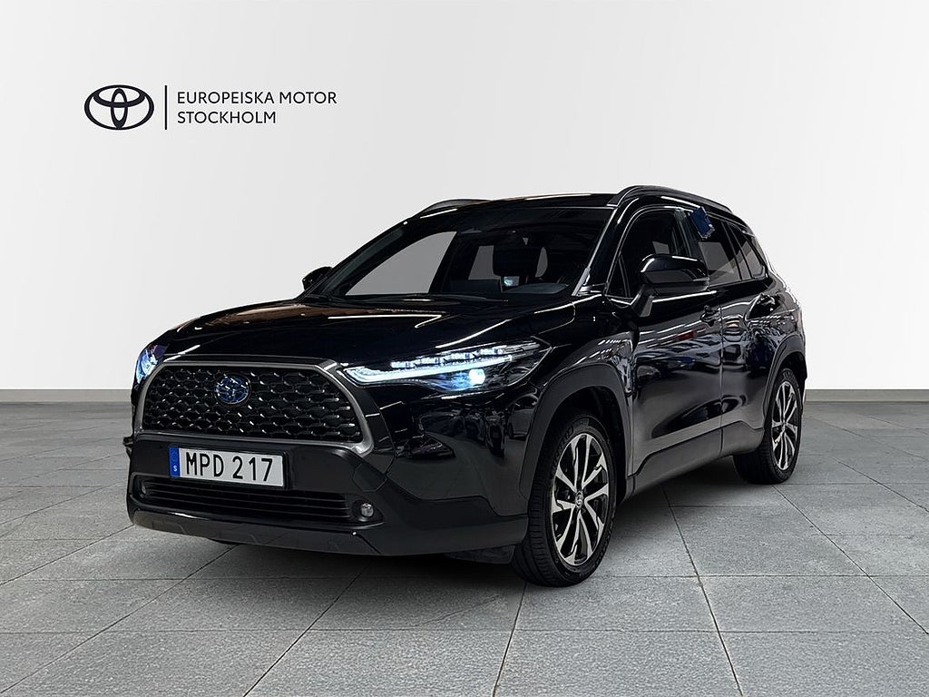 Toyota Corolla Cross 2.0 HSD AWD-I EXECUTIVE / JBL/ V-Hjul