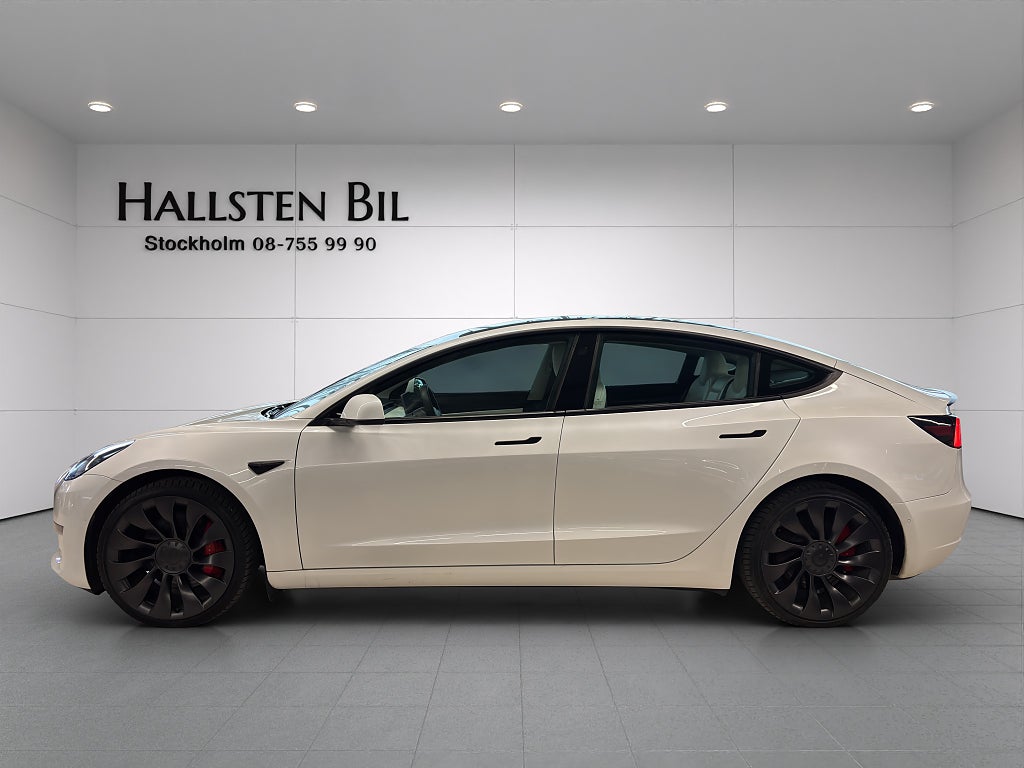 Tesla Model 3 Performance AWD Pano Autopilot 513hk Moms Svensksåld