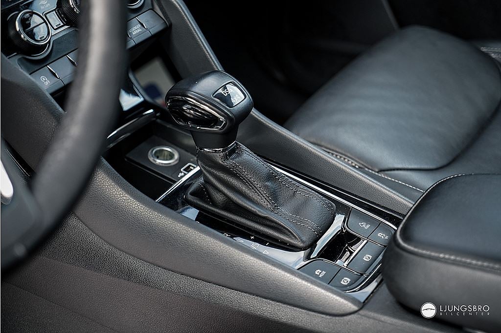 Skoda Kodiaq 2.0 TDI 4x4 Business 190hk / DRAG / VÄRMARE