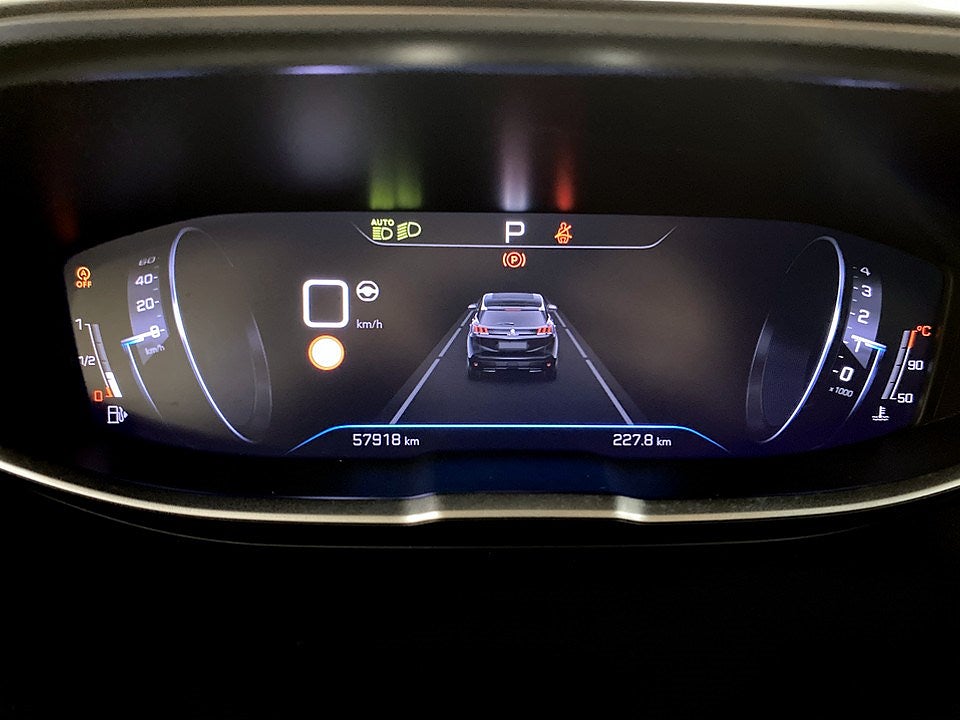 Bild på Peugeot 3008 GT Black Pack 1.2 PT 130hk Aut - B-KAMERA, CARPLAY