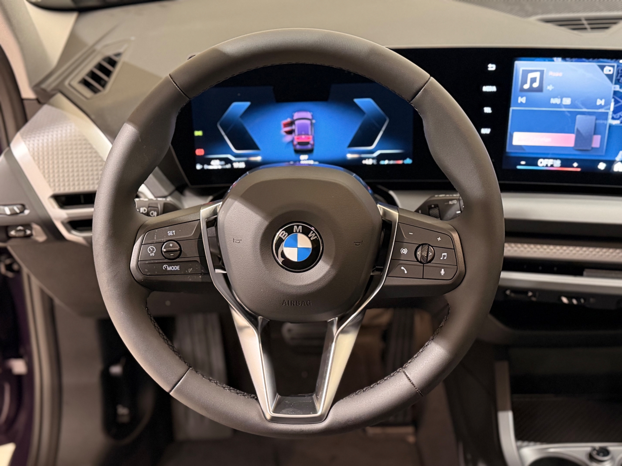 BMW 120 2026, bild 7/10