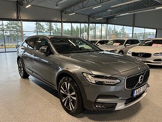 Volvo V90 Cross Country D4 AWD DRAG,GPS,BLIS,B-Kamera Momentum