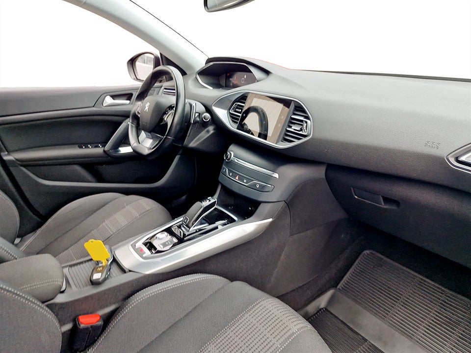 Bild på Peugeot 308 sw Allure 1.2 PT 130hk Aut P-SENSORER