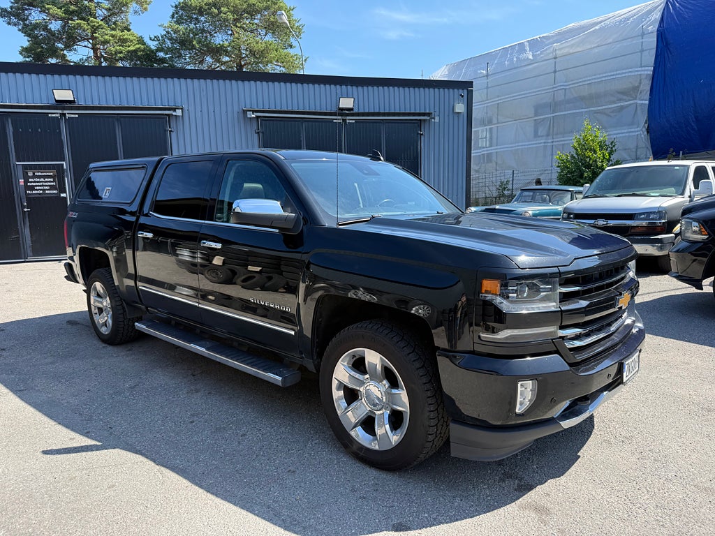 Chevrolet Silverado 1500 LTZ Crew Cab 5.3 V8 4WD
