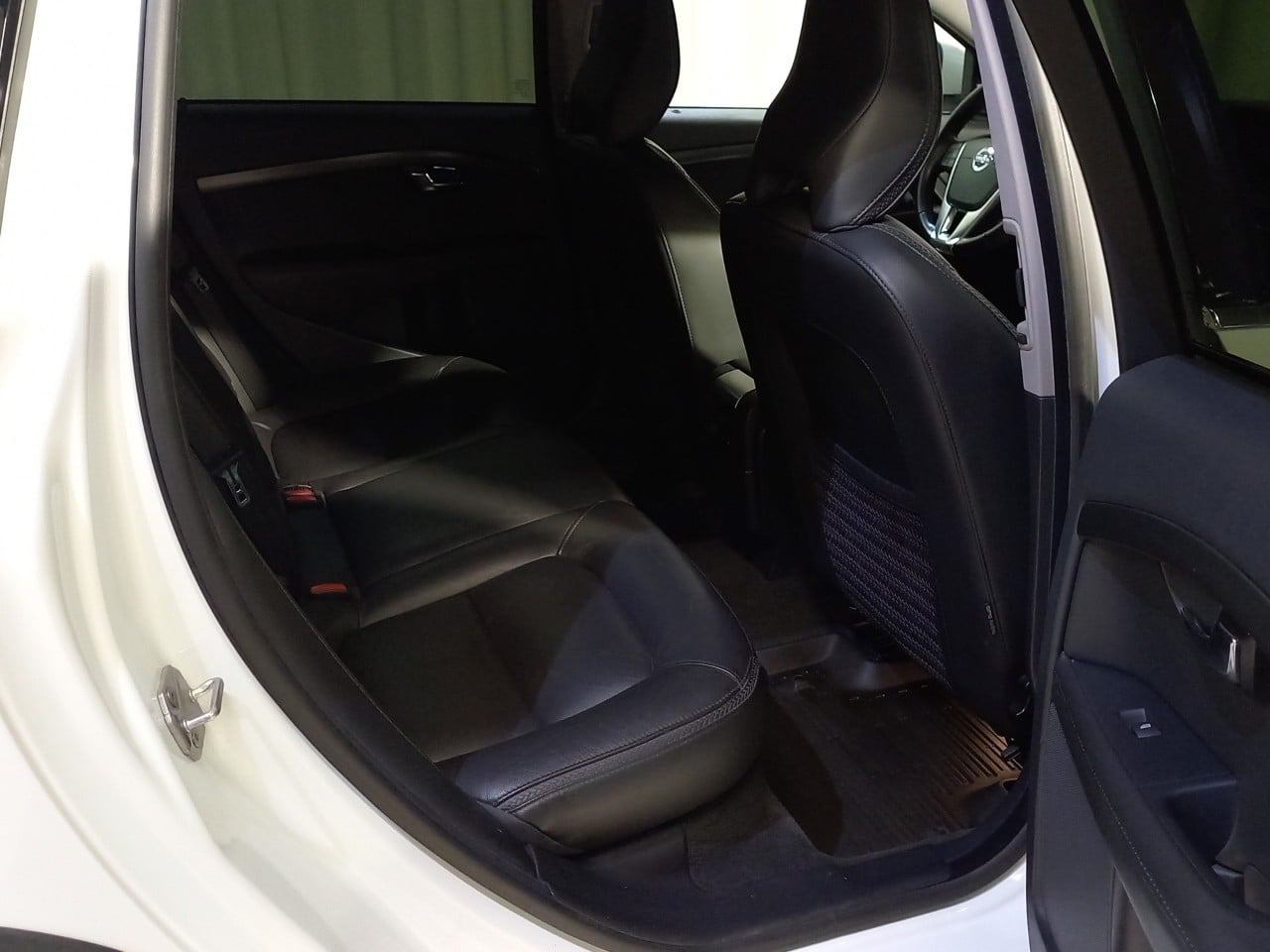 Volvo XC70 D4 AWD CLASSIC SUMMUM 2016, bild 4/10