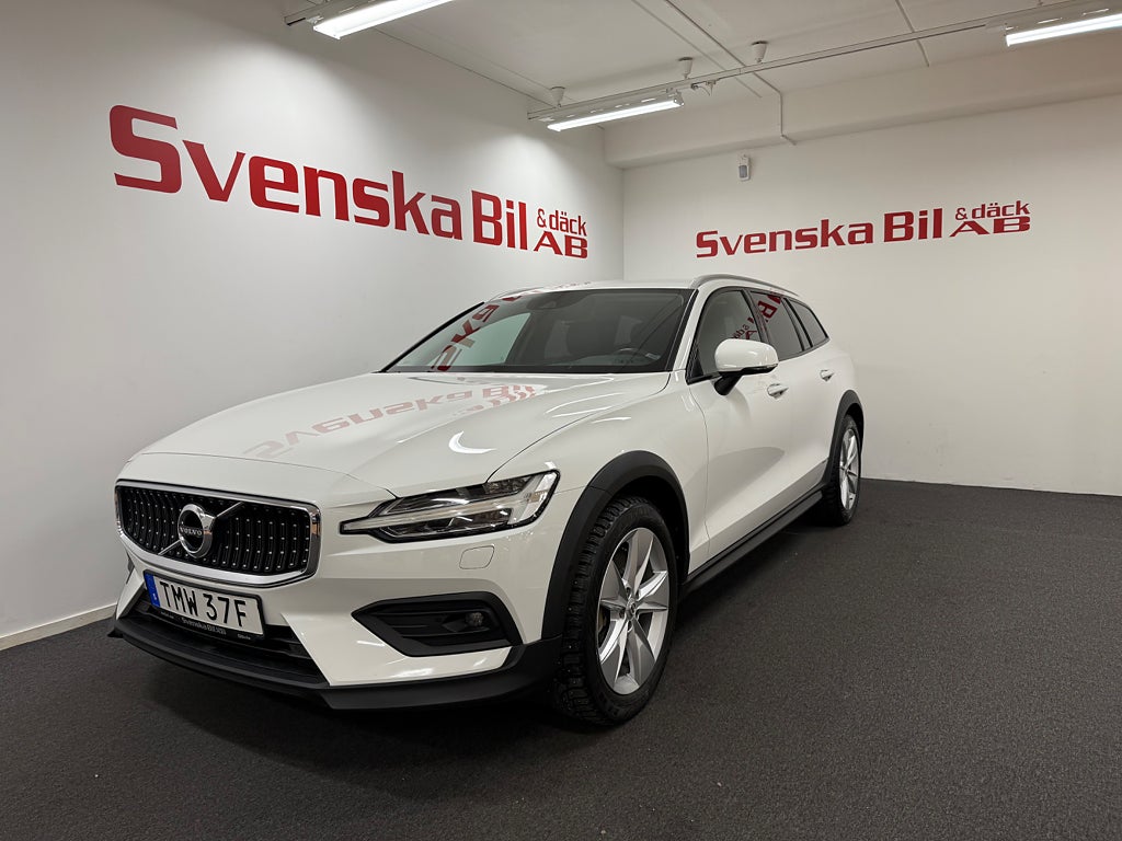 Volvo V60 Cross Country D4 AWD Aut/Drag Momentum 2,99%Ränta 