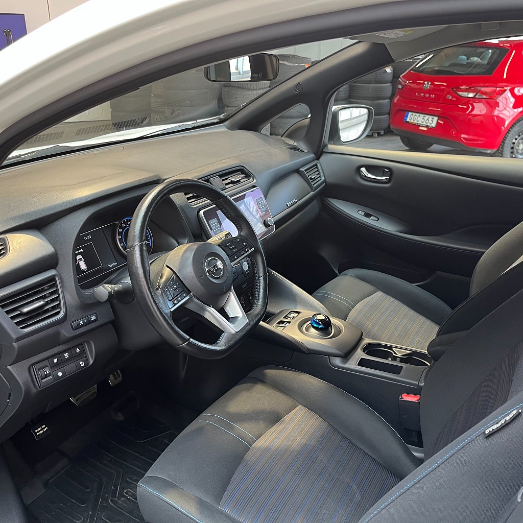 Nissan Leaf e+ 62 kWH 217HK Acenta 360° Navigation Apple Carplay