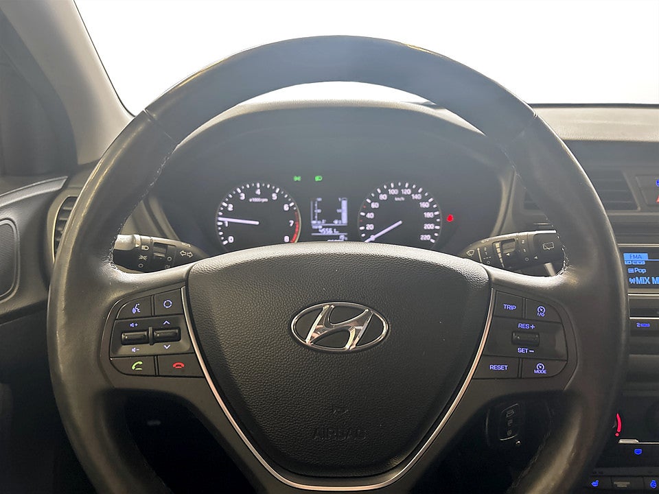 Bild på Hyundai i20 Active 1.0 T-GDI Blue 100hk RATTVÄRME