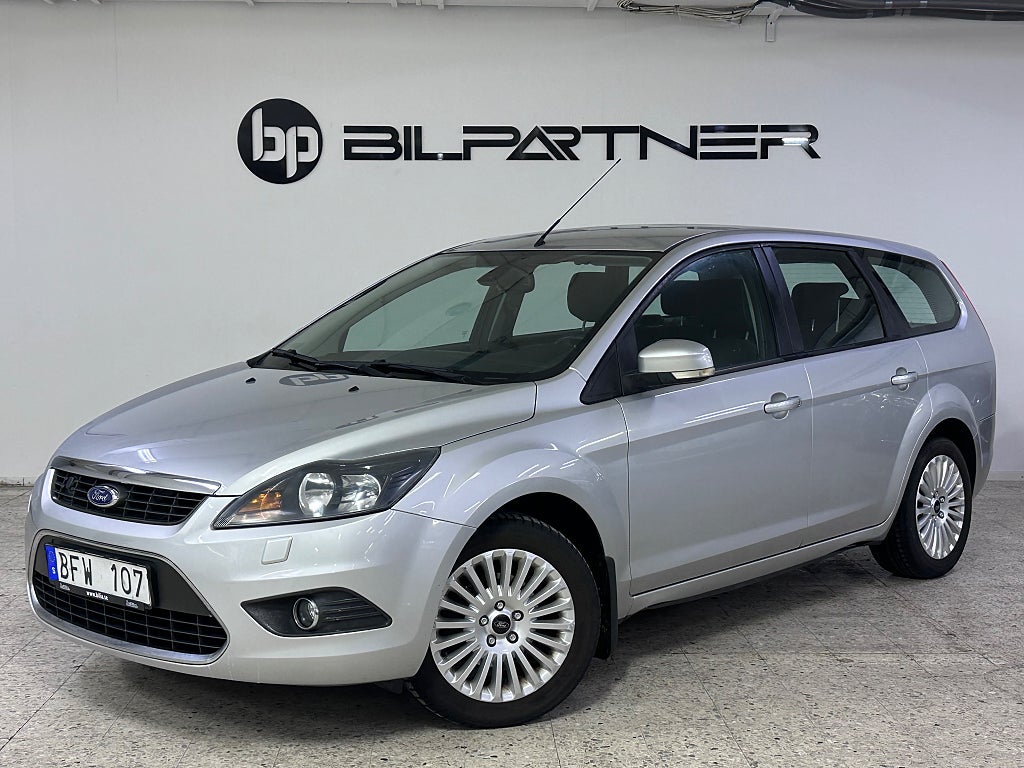 Ford Focus Kombi 1.8 Flexifuel | Titanium 125hk | NYSERVAD 