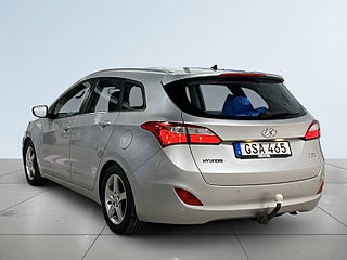 Hyundai i30 Kombi 1.6 CRDi Comfort Drag Rattvärme MoK S/V-hjul – bild 5