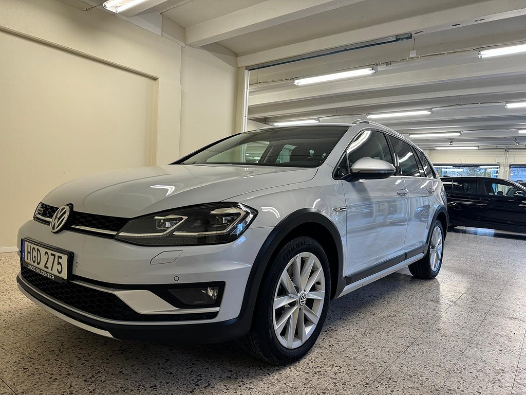 Volkswagen Golf Alltrack 1.8 TSI 4Motion DSG 180hk  / Värmare / Drag