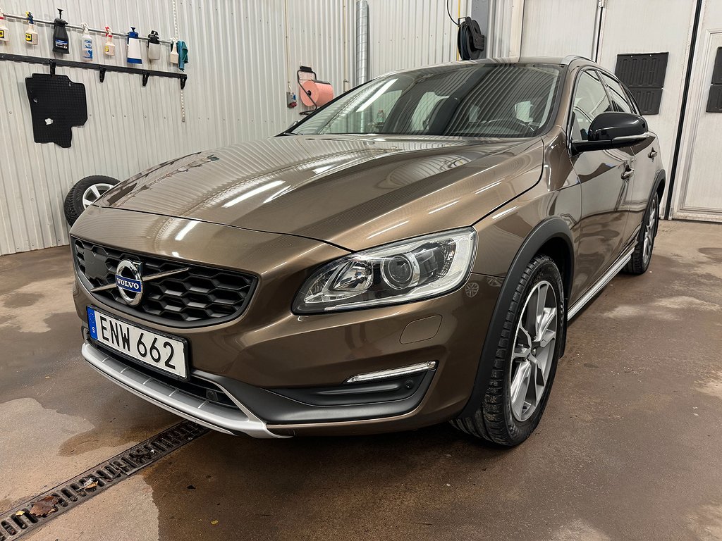 Volvo V60 Cross Country D4 Summum Euro 6 FWD