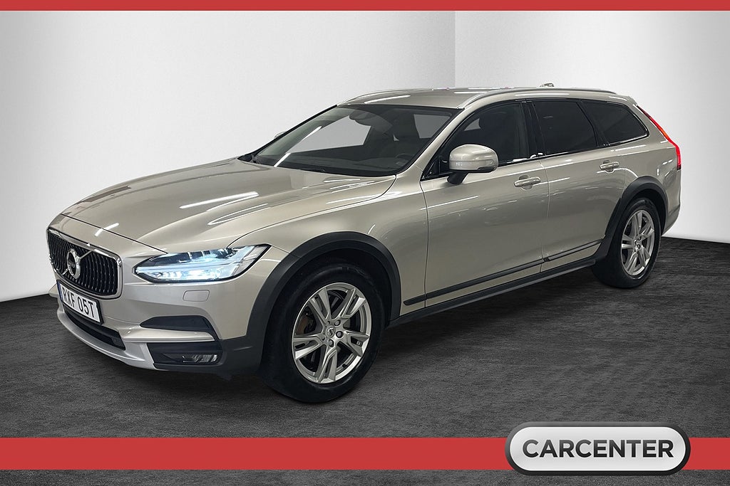 Volvo V90 Cross Country D4 AWD Pro/Drag/B-kamera/Navi/Kamrem bytt