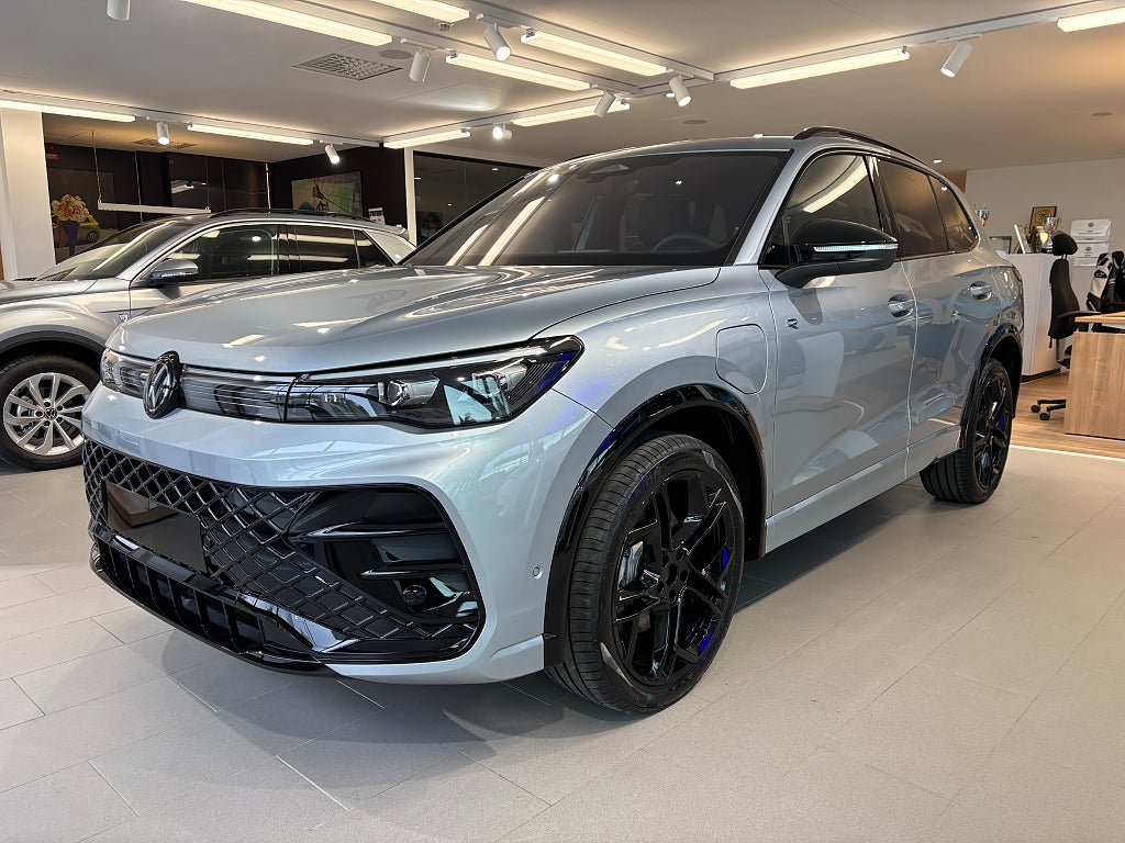 Volkswagen Tiguan eHybrid R-Line SWE-Edition 644,000kr