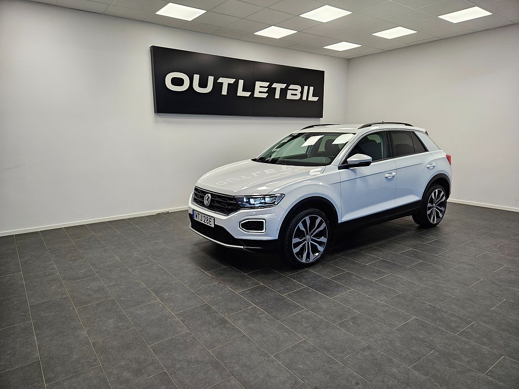 Volkswagen T-Roc GT 1.5 TSI 150hk Cockpit Värmare Backkamera Drag 19tum