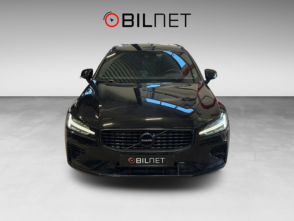 Volvo V60 Recharge T6 AWD R-Design *3,99%* Kamera Drag Värmare