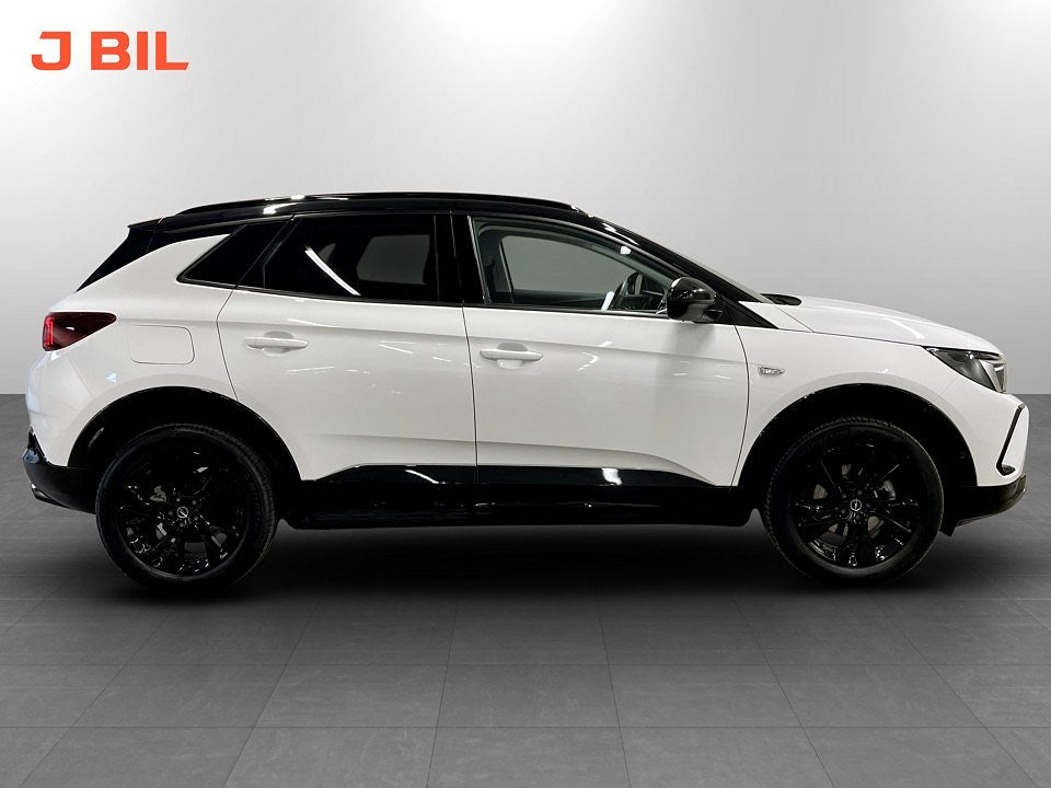 Bild på Opel Grandland GS 1.2 PT 130hk Aut - B-KAMEA, CARPLAY